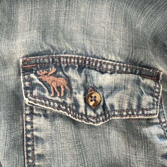 Kids’ chambray shirt - Picture 3 of 3